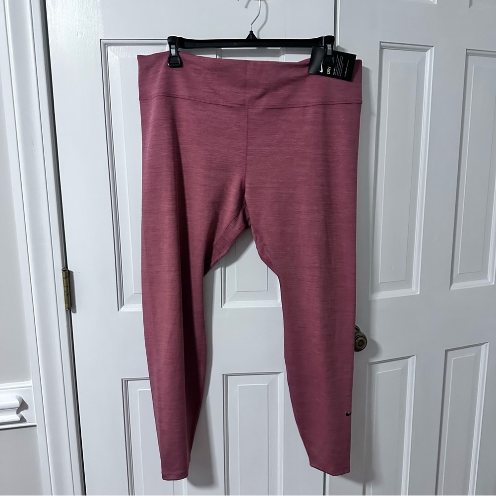 Nike Dusty Rose Leggings